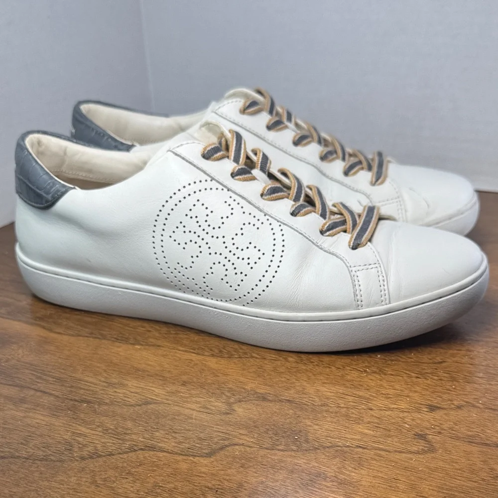 Tory Burch Leigh T-logo White Leather Sneakers w/ Perforated Logo, Womens sz 10
